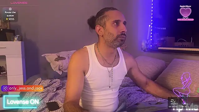 Snapshot of Secret_Lovers1 chatting on March 29, 9:04 pm Secret Lovers1 online show from March 29, 9:04 pm