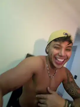 Snapshot of Clay_Castell chatting on December 19, 3:13 am Clay Castell online show from December 19, 3:13 am