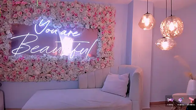 VeronicaBlue online show from March 19, 10:30 am