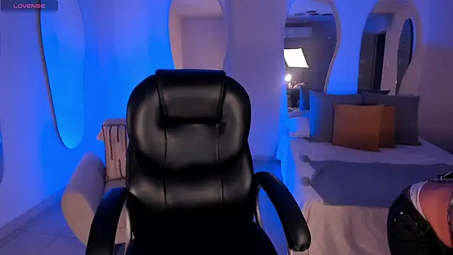 AyshelBrown online show from September 27, 4:06 am