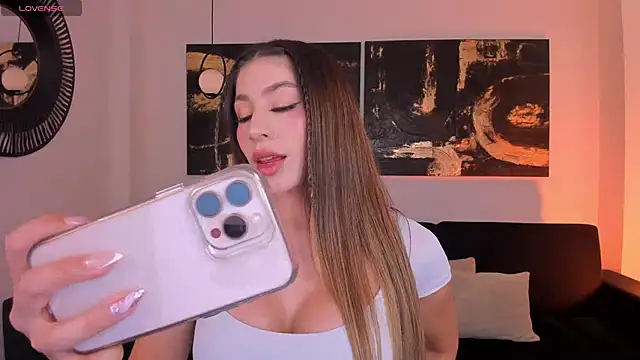 Snapshot of MaddisonTaylor1 chatting on October 16, 7:37 pm MaddisonTaylor1 online show from October 16, 7:37 pm