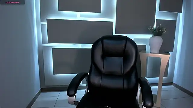 MilaColeman online show from September 19, 2:02 am