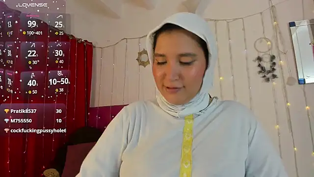 Snapshot of Azahara-Alcazar chatting on October 6, 7:44 pm Azahara-Alcazar online show from October 6, 7:44 pm