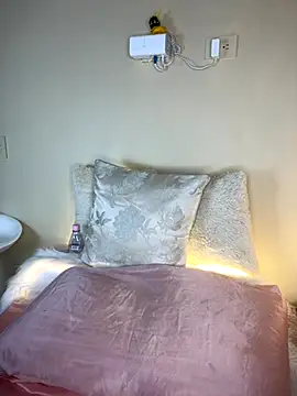 AriaHeavenss online show from September 10, 1:27 am