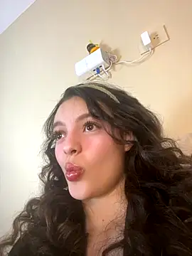 AriaHeavenss online show from October 2, 1:45 am