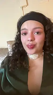 AriaHeavenss online show from November 19, 1:27 am