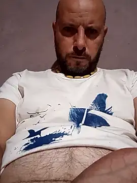 Snapshot of danmep8387 chatting on January 15, 4:06 am danmep8387 online show from January 15, 4:06 am