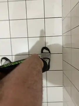 Dicksxd online show from April 3, 6:33 am