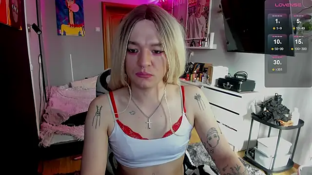 Snapshot of Kkkylie chatting on April 13, 11:27 am Kkkylie online show from April 13, 11:27 am