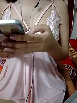 Snapshot of Tanishacutie chatting on July 2, 7:47 am Tanishacutie online show from July 2, 7:47 am