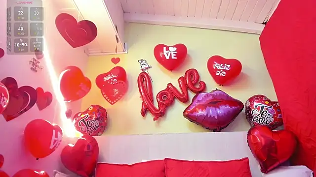 AtheneaArbelaez  online show from September 22, 12:51 pm