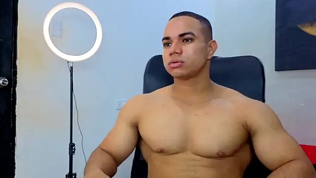 DylanGuss online show from September 28, 11:48 am