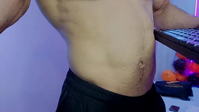 DylanGuss online show from November 5, 7:47 pm