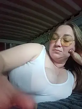 Kiss Eva online show from March 23, 3:16 pm