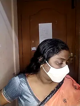 Snapshot of Megha_21 chatting on September 18, 8:49 am Megha 21 online show from September 18, 8:49 am