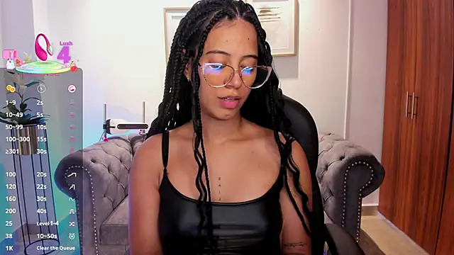 raven stonee online show from October 31, 3:07 am