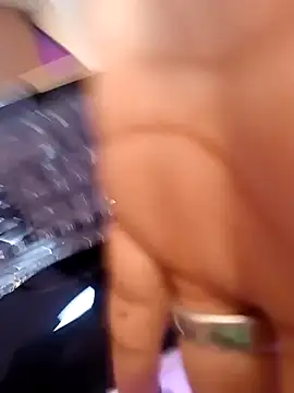 Snapshot of raven_stonee chatting on February 9, 3:21 am raven stonee online show from February 9, 3:21 am