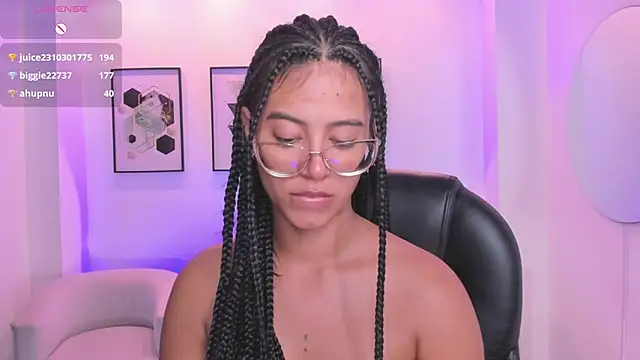 Snapshot of raven_stonee chatting on February 15, 7:51 am raven stonee online show from February 15, 7:51 am