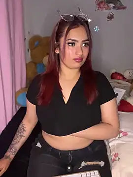 Snapshot of naomirouse_ chatting on November 22, 2:10 am naomirouse online show from November 22, 2:10 am