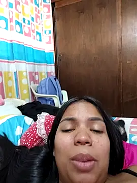 Snapshot of CloeeHills_ chatting on October 1, 4:35 pm CloeeHills online show from October 1, 4:35 pm