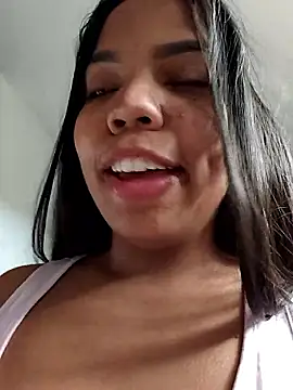 Snapshot of CloeeHills_ chatting on October 2, 1:40 pm CloeeHills online show from October 2, 1:40 pm