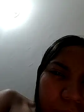 Snapshot of CloeeHills_ chatting on October 9, 3:43 pm CloeeHills online show from October 9, 3:43 pm