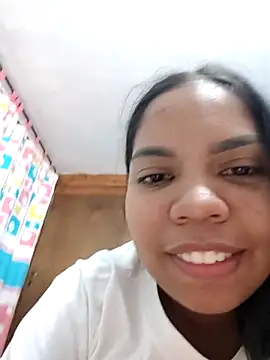 Snapshot of CloeeHills_ chatting on October 17, 6:21 pm CloeeHills online show from October 17, 6:21 pm
