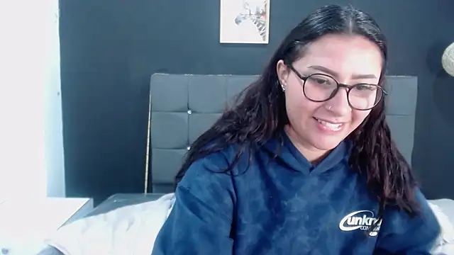 Snapshot of nicolee_8 chatting on September 27, 11:15 am nicolee 8 online show from September 27, 11:15 am