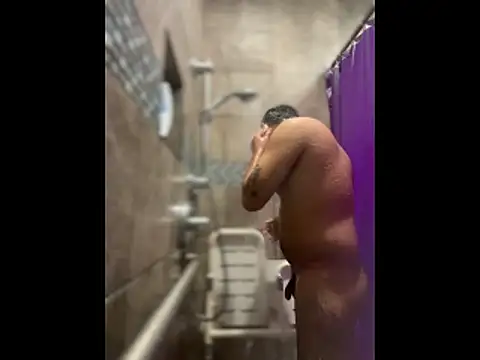 Snapshot of beenastyy chatting on December 17, 3:51 pm beenastyy online show from December 17, 3:51 pm