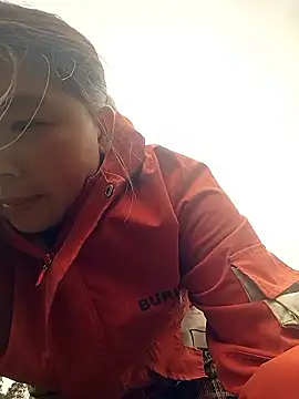 quynhkoolbae online show from February 20, 1:13 am