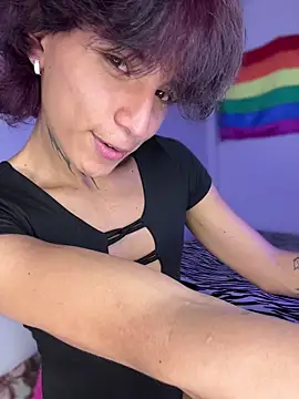 Snapshot of bellamy_095 chatting on February 16, 10:06 pm bellamy 095 online show from February 16, 10:06 pm