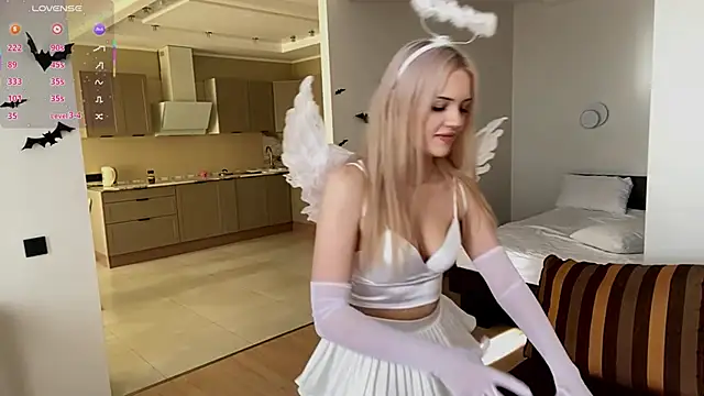 DestinyTurner online show from October 22, 7:08 am