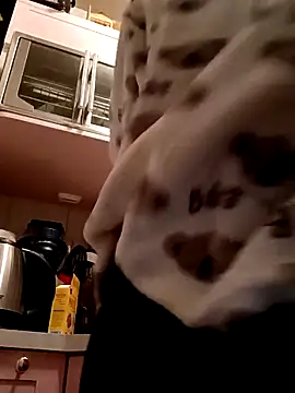 Snapshot of MoonBlueSex chatting on November 7, 4:34 am MoonBlueSex online show from November 7, 4:34 am