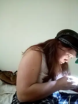 miumiu 00 online show from December 22, 12:24 pm