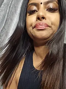 Indian GlowingMiax online show from February 18, 3:30 pm