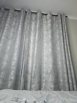 Indian GlowingMiax online show from April 4, 5:06 am