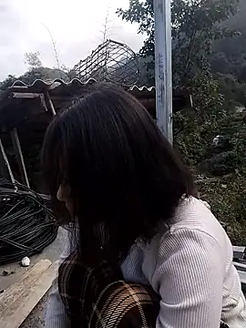 linda bae00 online show from December 15, 5:44 am