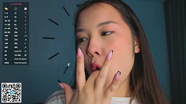 AlberthaEscue online show from October 26, 4:18 am