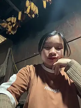 Snapshot of beobeo_2xx chatting on March 22, 2:37 am beobeo 2xx online show from March 22, 2:37 am