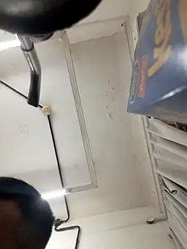 EmeyErre online show from April 11, 6:18 am