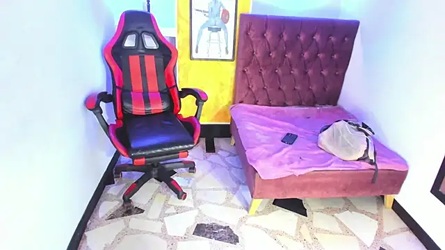 alison moon7 online show from November 5, 11:10 am