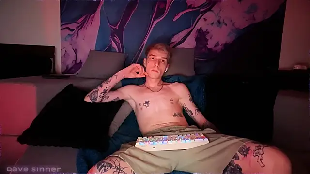davesinner online show from July 22, 9:17 pm