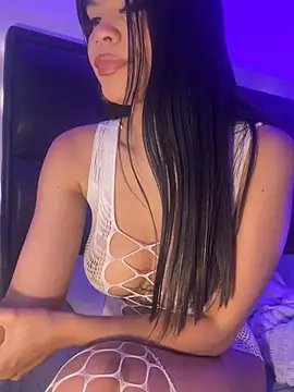 MiaSkylar online show from March 29, 4:23 am