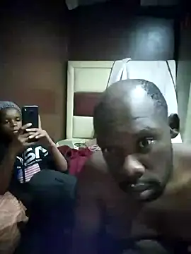 TinnyVsGiant online show from November 11, 8:09 pm