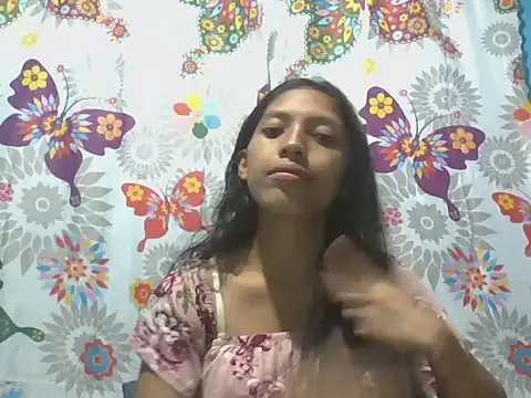 Snapshot of preggymom19 chatting on October 3, 2:41 am preggymom19 online show from October 3, 2:41 am