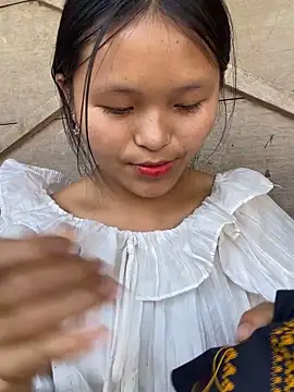 milo bae online show from March 2, 7:26 am