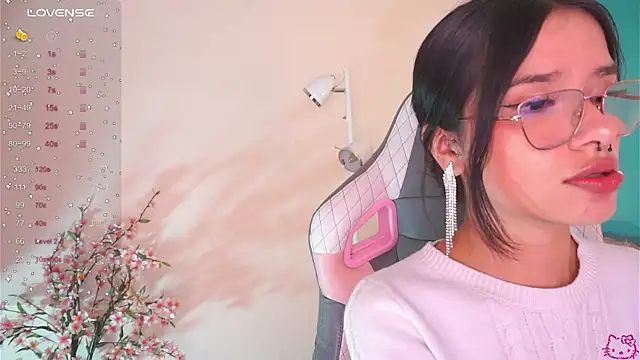 Lana Dreams  online show from April 9, 1:16 am