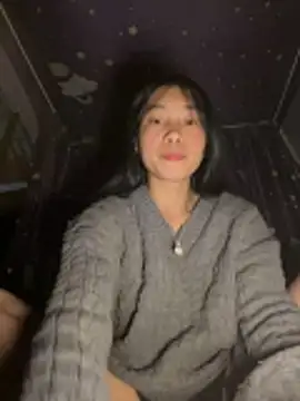 EmLy02 online show from February 18, 11:17 am