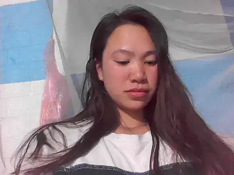 fanchunn online show from November 11, 9:59 pm