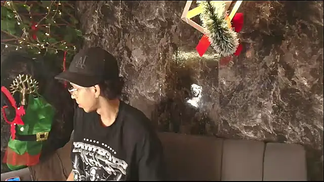 nicolai drake online show from December 3, 4:31 am